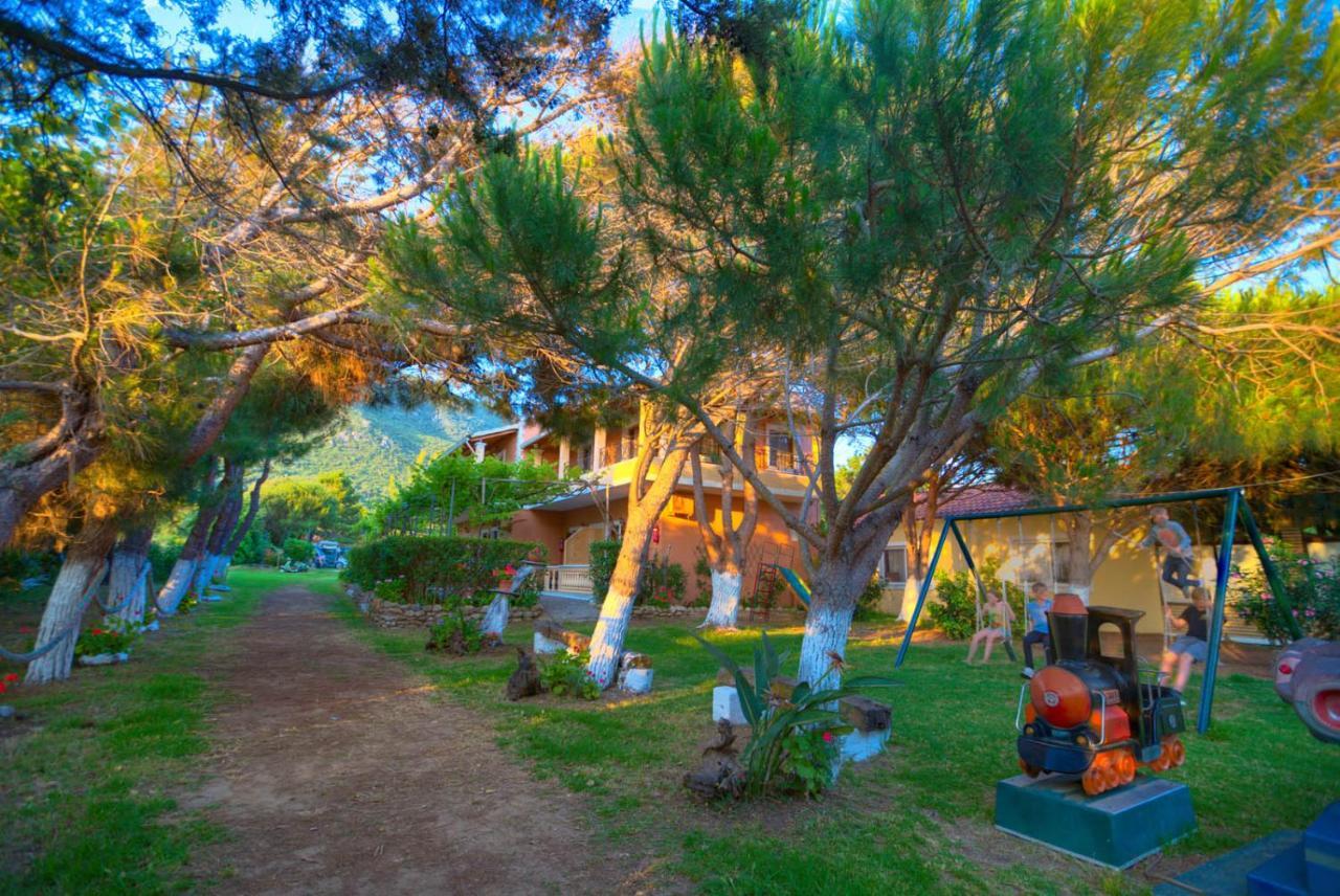 Christinas Lofts Apartment Agios Matthaios  ภายนอก รูปภาพ